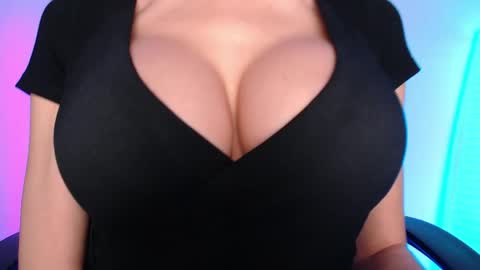 Jen online show from April 2, 3:08 pm