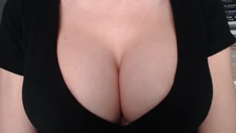 Jen online show from February 23, 4:14 am