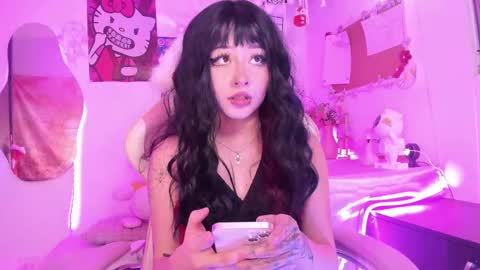 Snapshot of sweet_lilly_sweet chatting on March 12, 3:13 am sweet_lilly_sweet online show from March 12, 3:13 am
