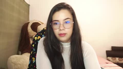 kloe online show from March 24, 9:21 pm