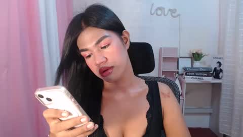 Snapshot of sweet_melonxxx chatting on March 8, 2:55 am Melon online show from March 8, 2:55 am