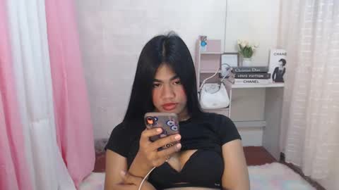 Snapshot of sweet_melonxxx chatting on February 3, 9:39 pm Melon online show from February 3, 9:39 pm