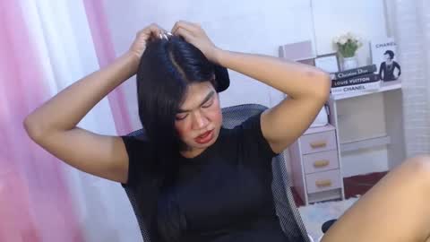 Snapshot of sweet_melonxxx chatting on February 26, 3:10 pm Melon online show from February 26, 3:10 pm