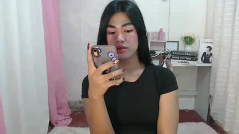 Snapshot of sweet_melonxxx chatting on January 19, 10:17 pm Melon online show from January 19, 10:17 pm