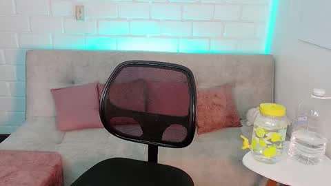 Snapshot of sweet_miaa24 chatting on September 11, 7:59 pm Sweet Mia online show from September 11, 7:59 pm
