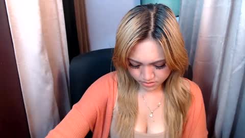 Snapshot of sweet_pee1 chatting on March 6, 12:30 pm Jane online show from March 6, 12:30 pm