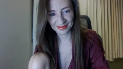 sweet_poeme online show from June 21, 1:39 pm