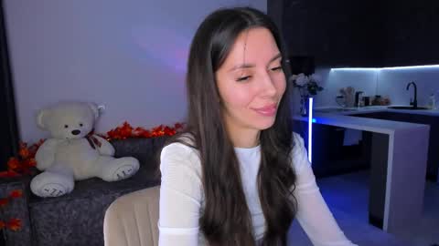 Ashley online show from November 6, 6:44 pm