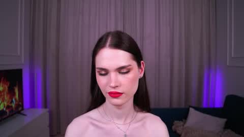 Snapshot of sweet_reverie chatting on March 11, 2:29 pm Vanessa online show from March 11, 2:29 pm