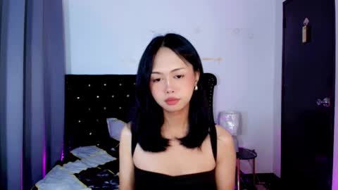 lovesavii online show from May 17, 11:19 am