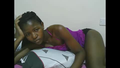 Snapshot of sweet_tattiana chatting on February 16, 3:59 pm Tatty online show from February 16, 3:59 pm