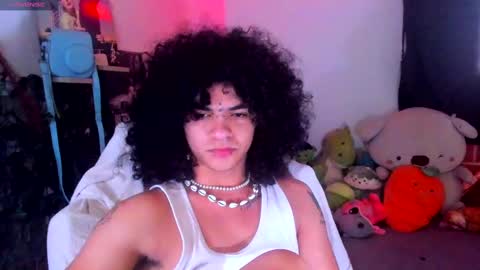 Snapshot of sweet_vond chatting on March 1, 1:29 pm Steven independent model online show from March 1, 1:29 pm