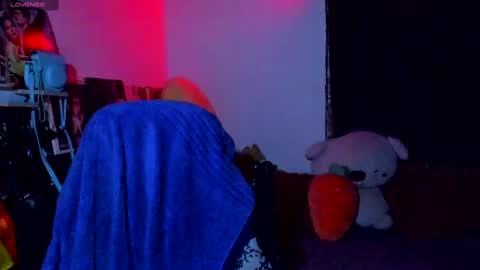 Snapshot of sweet_vond chatting on February 12, 3:29 am Steven independent model online show from February 12, 3:29 am
