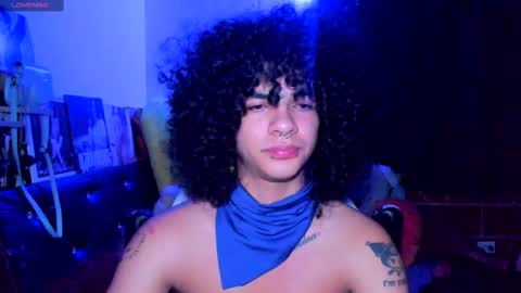 Snapshot of sweet_vond chatting on February 9, 5:40 am Steven independent model online show from February 9, 5:40 am