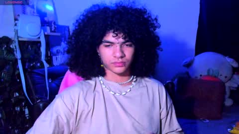 Snapshot of sweet_vond chatting on February 25, 7:09 am Steven independent model online show from February 25, 7:09 am