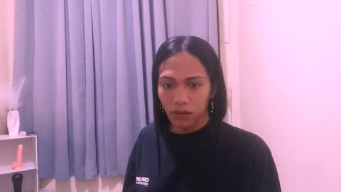 sweet_xyrielxx online show from February 8, 8:23 pm