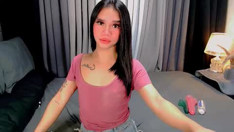 bea takashi  online show from November 22, 2:26 pm