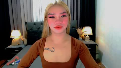 bea takashi  online show from April 9, 9:26 am