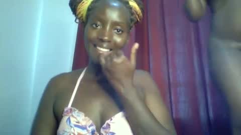 Snapshot of sweet_zuri3 chatting on March 3, 9:44 am zuri online show from March 3, 9:44 am