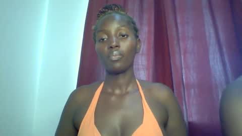 Snapshot of sweet_zuri3 chatting on March 10, 8:39 am zuri online show from March 10, 8:39 am