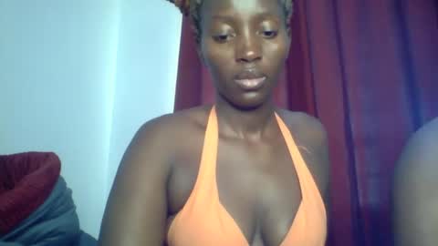 Snapshot of sweet_zuri3 chatting on March 1, 4:04 am zuri online show from March 1, 4:04 am