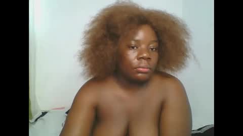 Snapshot of sweetafricangal chatting on February 20, 11:53 am NASHA online show from February 20, 11:53 am