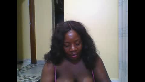Snapshot of sweetafricangal chatting on March 2, 2:30 am NASHA online show from March 2, 2:30 am