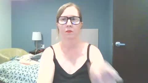 sweetandnaughty123 online show from October 12, 4:16 am