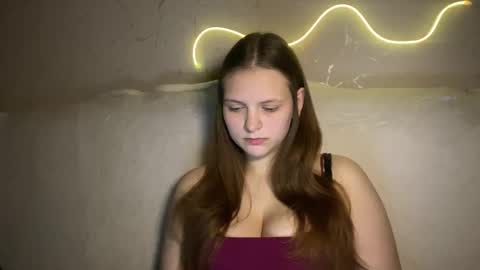 ELYA online show from February 1, 9:12 pm