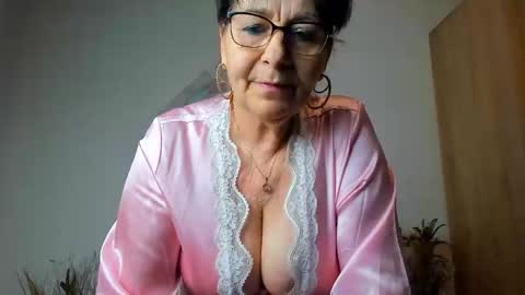 Viorica online show from April 9, 4:49 am