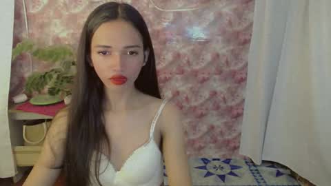 CHRISTINE online show from May 31, 5:39 am