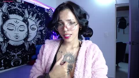 sweetbitter_ online show from February 2, 7:57 pm