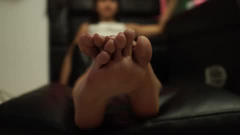 Salom independent model online show from October 11, 11:41 pm