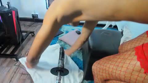    online show from February 24, 8:01 pm