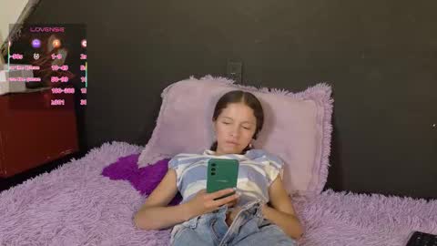Snapshot of sweetdam12 chatting on September 15, 8:32 pm sweetdam12 online show from September 15, 8:32 pm