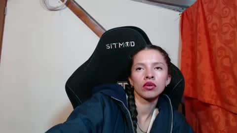 Snapshot of sweetdam12 chatting on March 3, 8:54 pm sweetdam12 online show from March 3, 8:54 pm