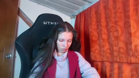 Snapshot of sweetdam12 chatting on February 21, 8:49 pm sweetdam12 online show from February 21, 8:49 pm