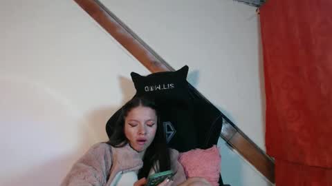 Snapshot of sweetdam12 chatting on January 22, 11:10 pm sweetdam12 online show from January 22, 11:10 pm