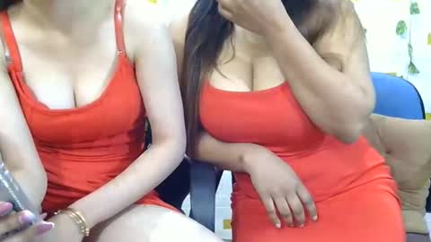 sweetdream220 online show from January 12, 7:59 am