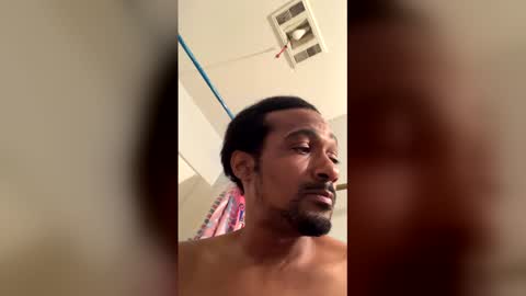 sweetdwillie2025 online show from December 19, 9:49 am