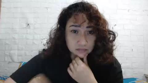 Snapshot of sweetgemini23 chatting on October 10, 1:11 am Jean online show from October 10, 1:11 am