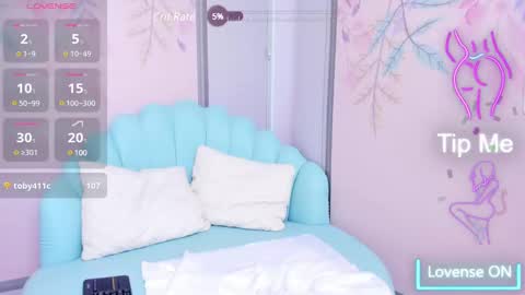 Snapshot of sweetgirl4u_ chatting on February 26, 3:10 pm MIA online show from February 26, 3:10 pm