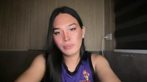 sweetgirl_rhainexxx online show from July 1, 3:21 pm