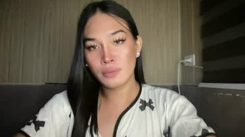 sweetgirl_rhainexxx online show from June 30, 3:11 pm