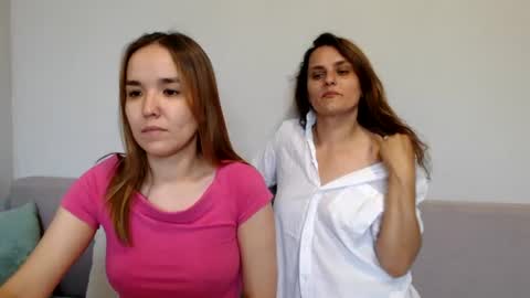 Alina and Mia online show from July 8, 6:39 am