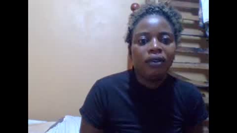 Snapshot of sweetib1 chatting on February 17, 5:04 am sweetib1 online show from February 17, 5:04 am