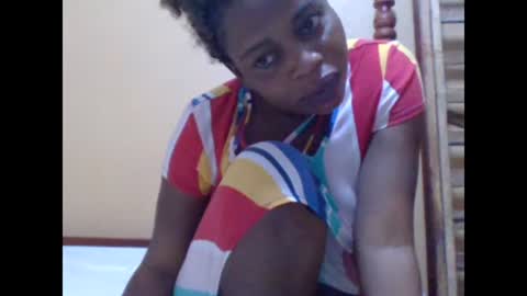 Snapshot of sweetib1 chatting on February 21, 6:18 am sweetib1 online show from February 21, 6:18 am