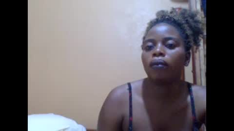 Snapshot of sweetib1 chatting on March 1, 4:47 am sweetib1 online show from March 1, 4:47 am