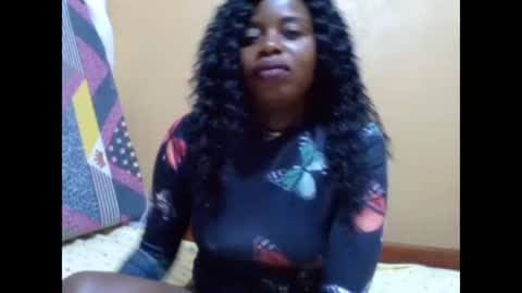Snapshot of sweetib1 chatting on December 28, 6:39 am sweetib1 online show from December 28, 6:39 am