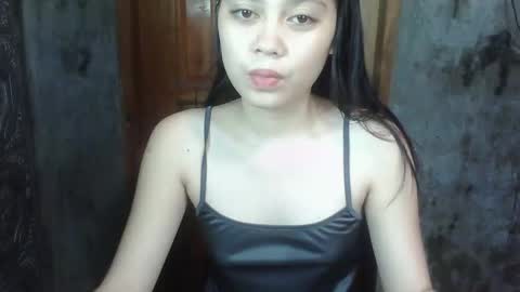 sweetie_jhash online show from May 12, 1:42 pm